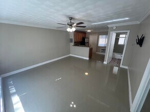 2809 Middle River Dr in Fort Lauderdale, FL - Building Photo - Building Photo