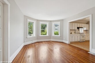 8246 Niles Center Rd in Skokie, IL - Building Photo - Building Photo
