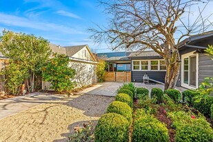 25 W Central Ave in Morgan Hill, CA - Building Photo