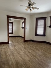 2121 Lothrop St in Omaha, NE - Building Photo - Building Photo