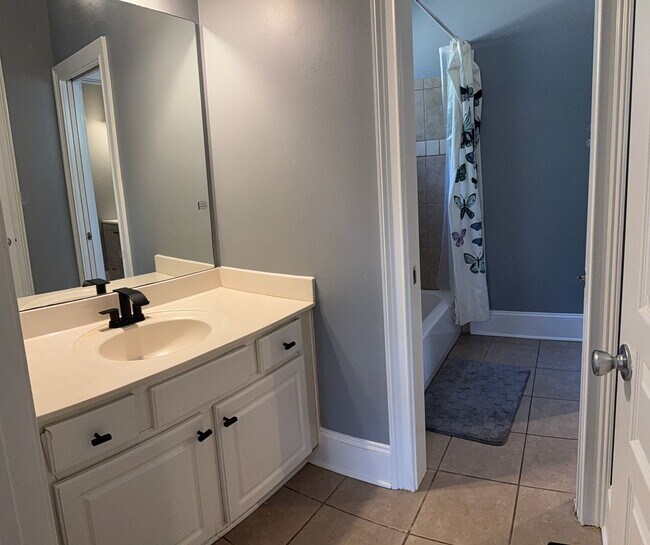 1301 Peachcrest Rd in Decatur, GA - Building Photo - Building Photo