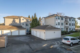 Emerald Gardens in Everett, WA - Foto de edificio - Building Photo