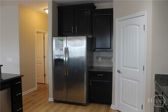 216 Lake Pointe Dr in Savannah, GA - Building Photo - Building Photo