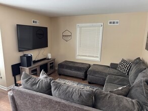 2524 W 109th Pl in Chicago, IL - Foto de edificio - Building Photo