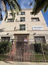 138 S Westmoreland Ave in Los Angeles, CA - Building Photo - Building Photo