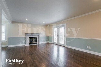 810 York Dr in Belton, MO - Building Photo - Building Photo