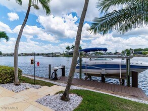 172 Eveningstar Cay in Naples, FL - Building Photo - Building Photo