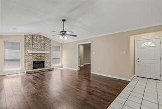 214 Mapleridge Dr in Rockwall, TX - Building Photo - Building Photo