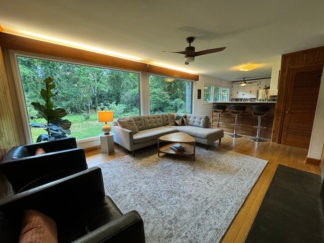 property at 5313 Penny Rd