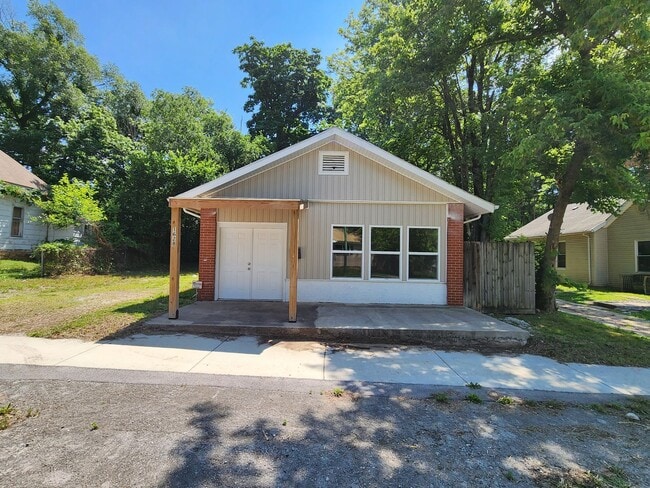 property at 1628 N Sherman Ave