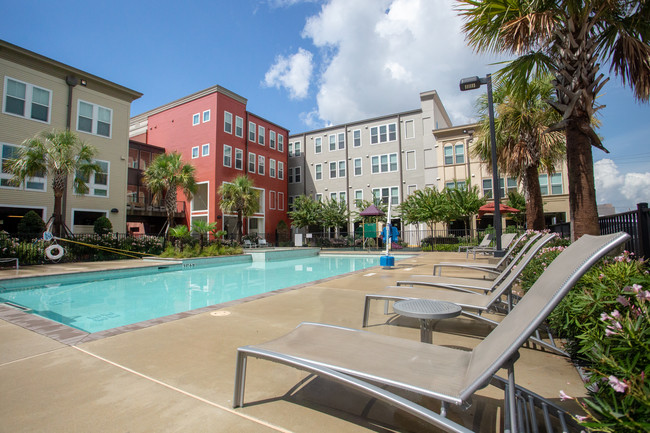 Villas on the Strand in Galveston, TX - Foto de edificio - Building Photo