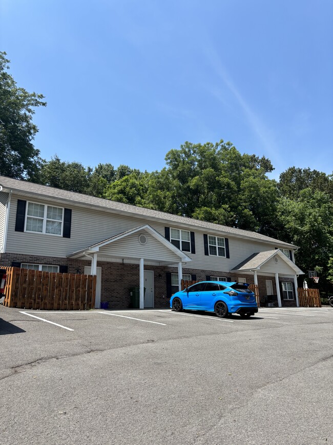 320 Chilhowee School Rd, Unit 3