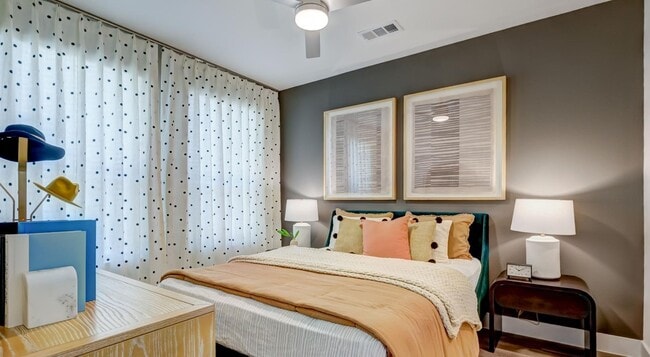 23233 Western Centre Dr