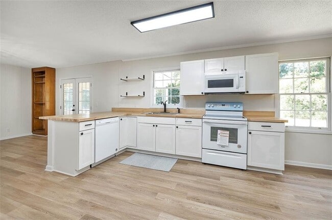 268 King Cotton Rd in Brunswick, GA - Building Photo - Building Photo