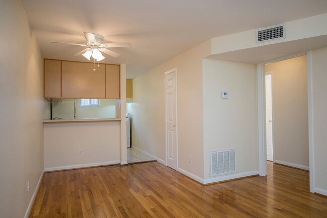 property at 1620 Hawthorne St