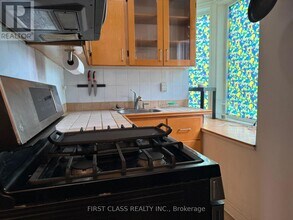 366 Lippincott St in Toronto, ON - Building Photo - Building Photo