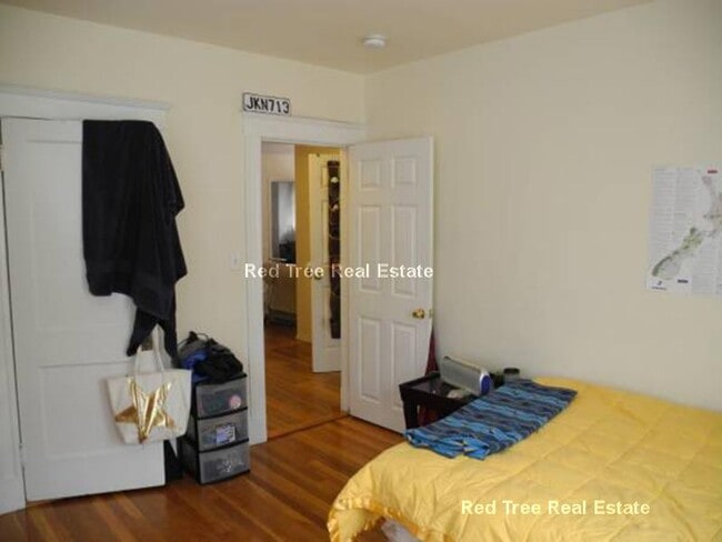 42 Kirkwood Rd in Boston, MA - Building Photo - Building Photo