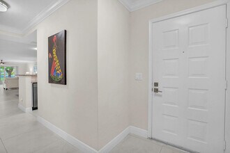 250 John F Kennedy Dr in Atlantis, FL - Building Photo - Building Photo