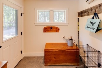 7 Paugus Rd in Holderness, NH - Building Photo - Building Photo