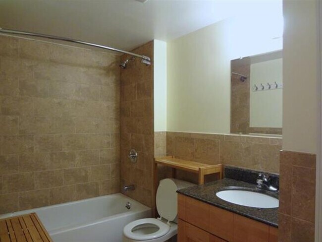 206 36th St in Union City, NJ - Building Photo - Building Photo