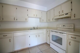 209 Granite Dr in Lakeland, FL - Building Photo - Building Photo