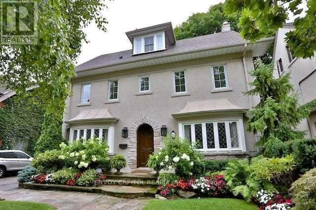 89 St Leonards Ave in Toronto, ON - Building Photo