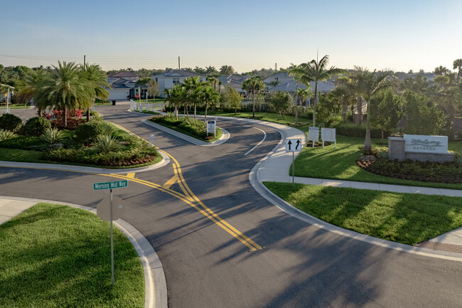 Windsong Estates in Lake Worth, FL - Foto de edificio - Building Photo