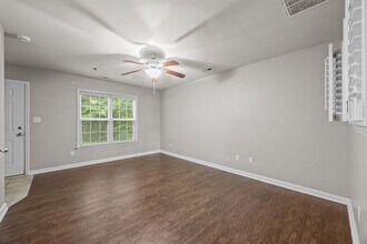 140 Greenford Pl in Jacksonville, NC - Building Photo - Building Photo