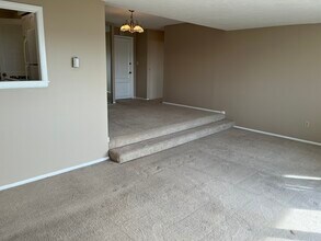 12900 Lake Ave, Unit 1217 in Lakewood, OH - Building Photo - Building Photo
