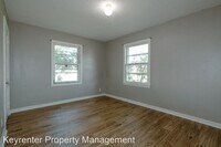 105 W 41st St photo'