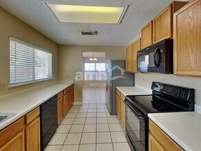 8043 Cantura Mls in Converse, TX - Building Photo - Building Photo