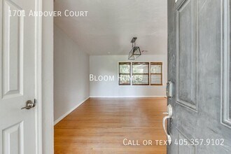 1701 Andover Ct in The Village, OK - Building Photo - Building Photo