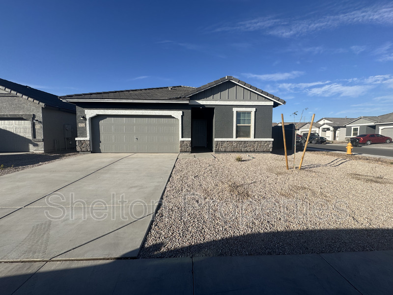 9712 West Odeum Ln in Tolleson, AZ - Building Photo