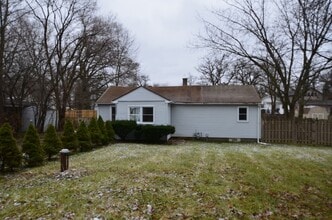 23247 W N Lakewood Ln in Lake Zurich, IL - Building Photo - Building Photo