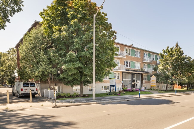 362 McArthur & 388-390 Irwin Miller in Ottawa, ON - Building Photo - Building Photo