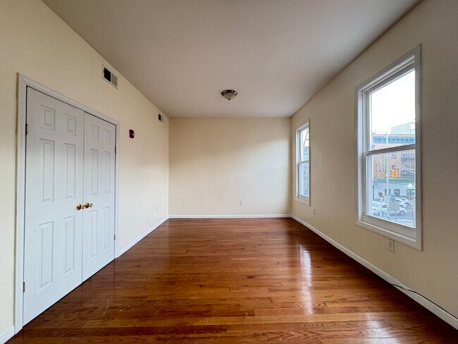 431 Martin Luther King Jr Dr, Unit 3A in Jersey City, NJ - Building Photo - Building Photo