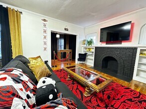 3874 Summit Park Rd in Cleveland Heights, OH - Building Photo - Building Photo