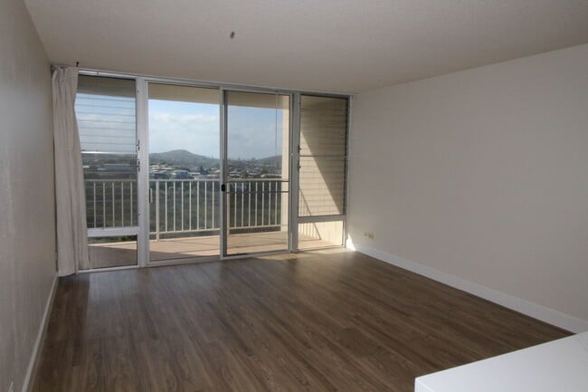 property at 98-711-711 Iho Pl
