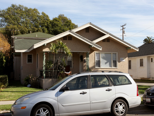 842-844 Freeman Ave in Long Beach, CA - Foto de edificio - Building Photo