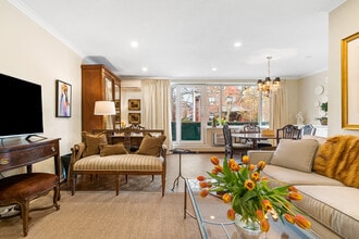 1 A Dale Ave in Toronto, ON - Building Photo - Building Photo