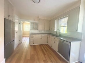 47 Superior St in Brantford, ON - Building Photo - Building Photo