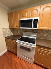 7165 NW 186th St, Unit A204 in Hialeah, FL - Building Photo - Building Photo
