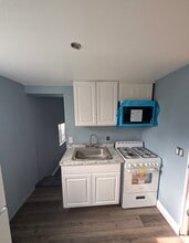 1018 Lucas St in San Fernando, CA - Building Photo - Building Photo