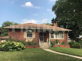 723 Manchester Ave in Westchester, IL - Building Photo