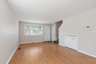 9 Kennedy Dr in Chelmsford, MA - Building Photo - Building Photo