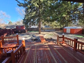 4711 Bella Dr, Unit 1 in Colorado Springs, CO - Foto de edificio - Building Photo