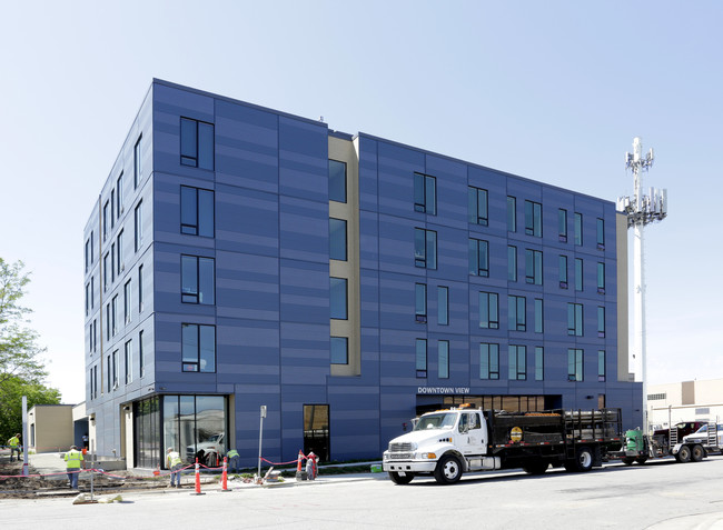 Downtown View Apartments in Minneapolis, MN - Foto de edificio - Building Photo