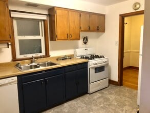 2792 Colonial Ave SW in Roanoke, VA - Foto de edificio - Building Photo