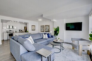 910 Beach Ave, Unit SI ID1473076P in Vancouver, BC - Building Photo