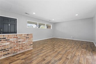 207 Cache Cir in Chickasaw, AL - Building Photo - Building Photo